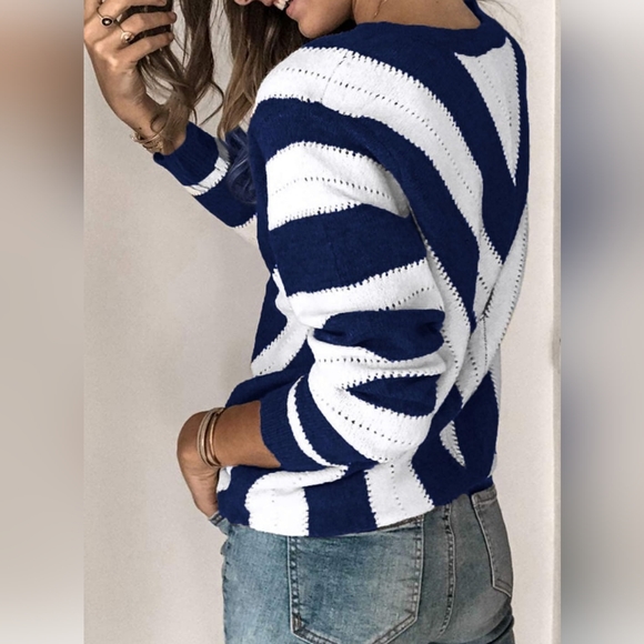 NWOT•PRETTYGARDEN•Women's (M) NAVY/WHITE STRIPE•SWEATER - Picture 2 of 7